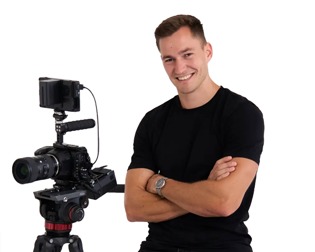 el videografo Joffrey mirando a la cámara